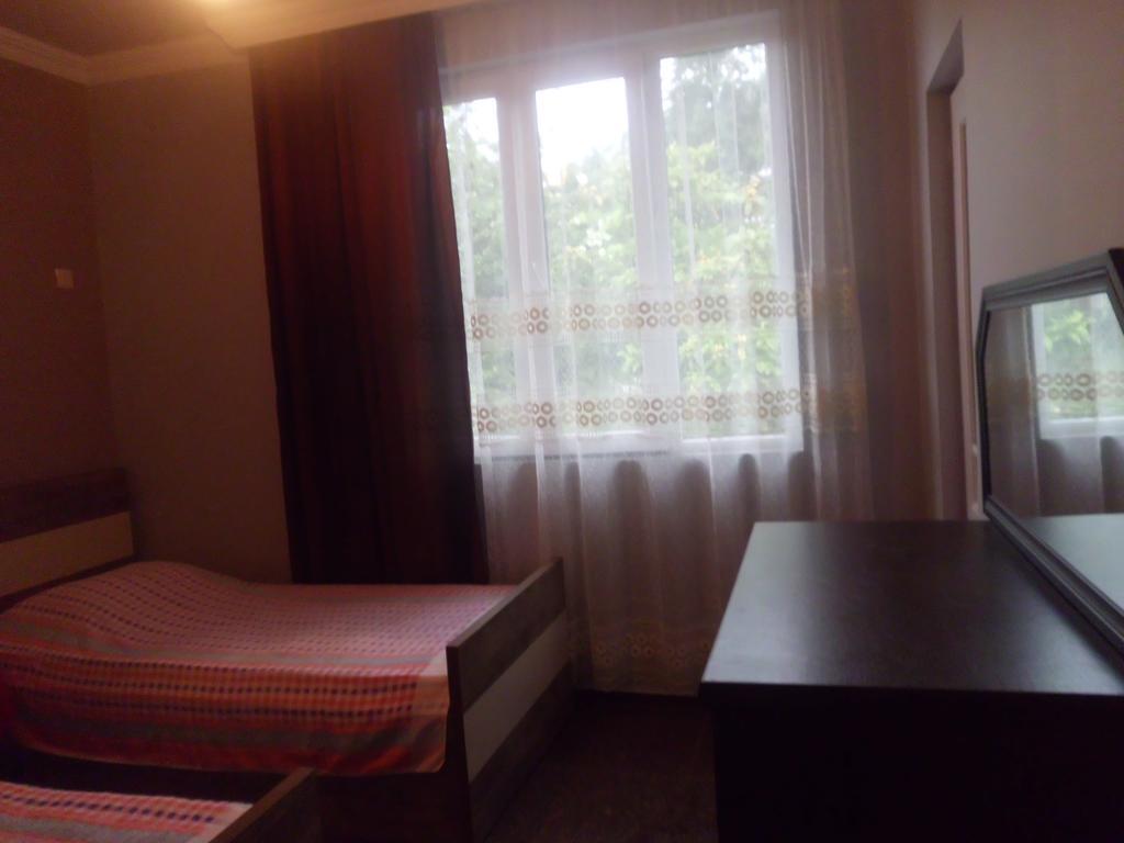 Gulnazi Andria Apartment Sarpi Exterior foto