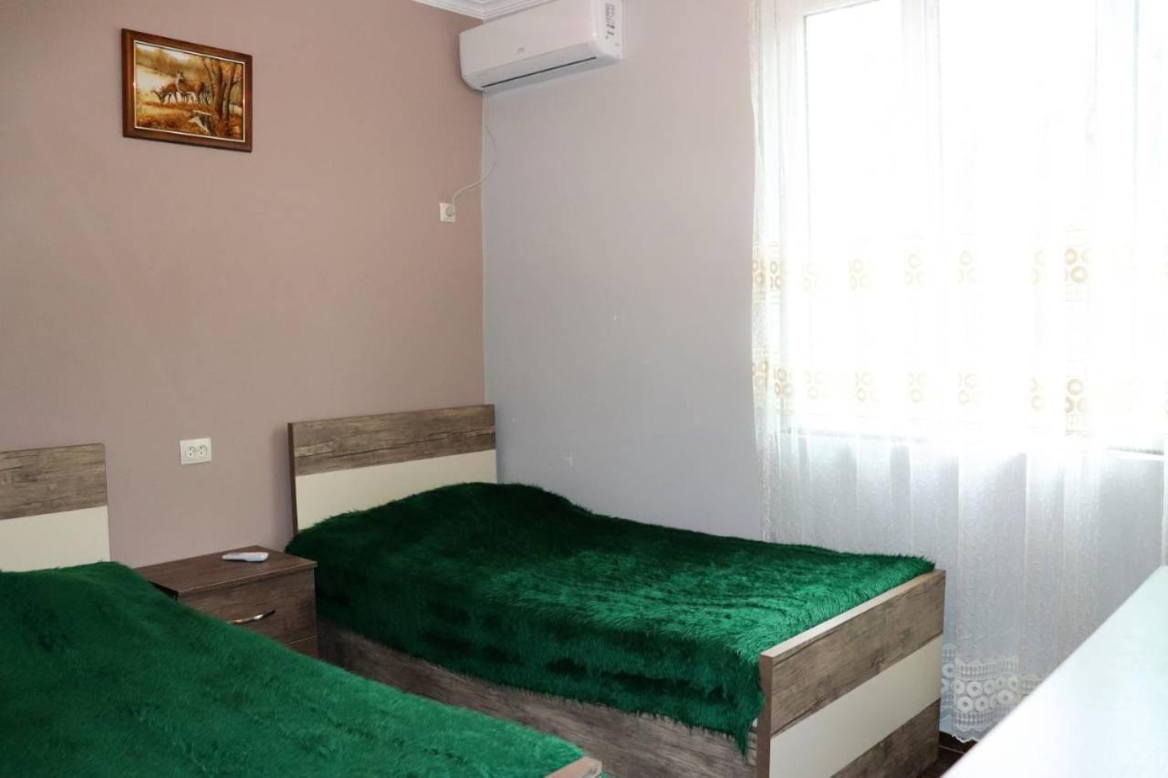 Gulnazi Andria Apartment Sarpi Exterior foto